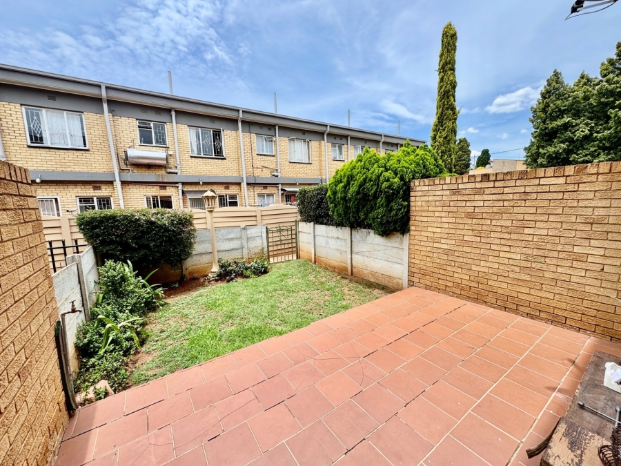 2 Bedroom Property for Sale in Potchefstroom North West